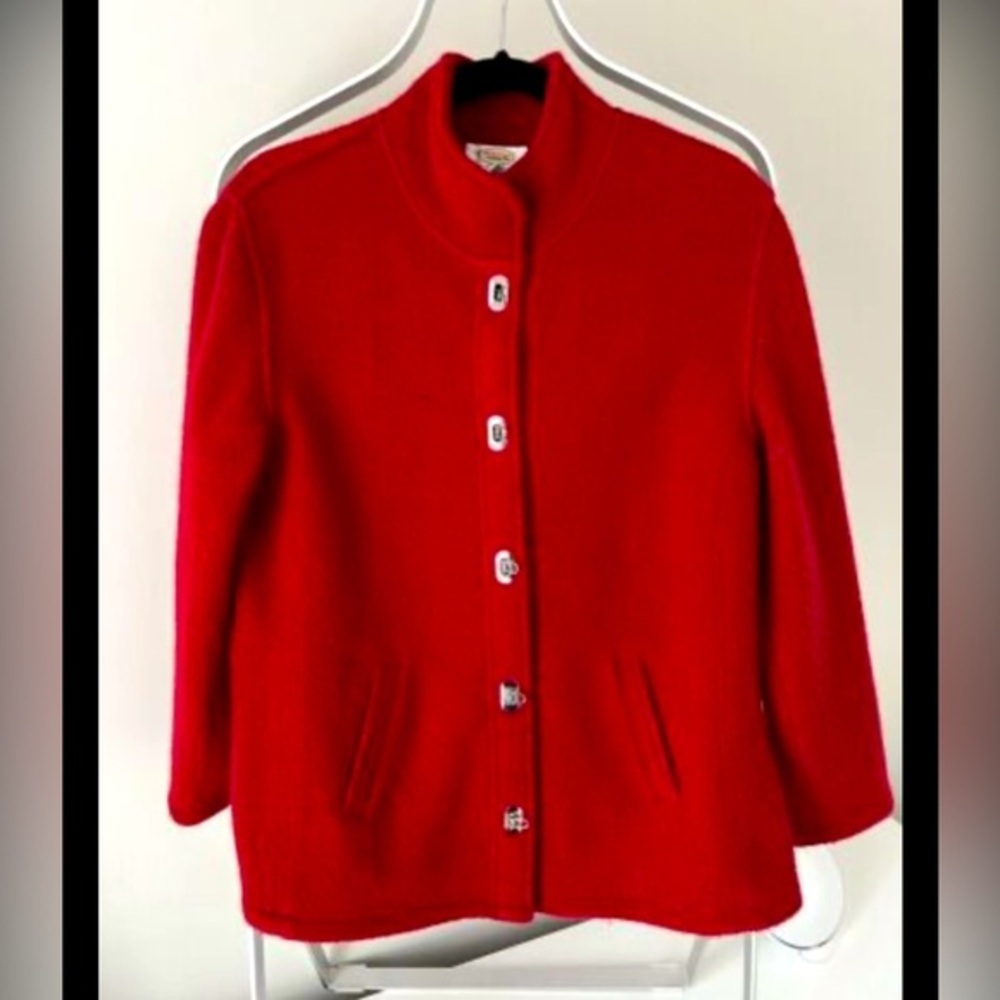 JACKET